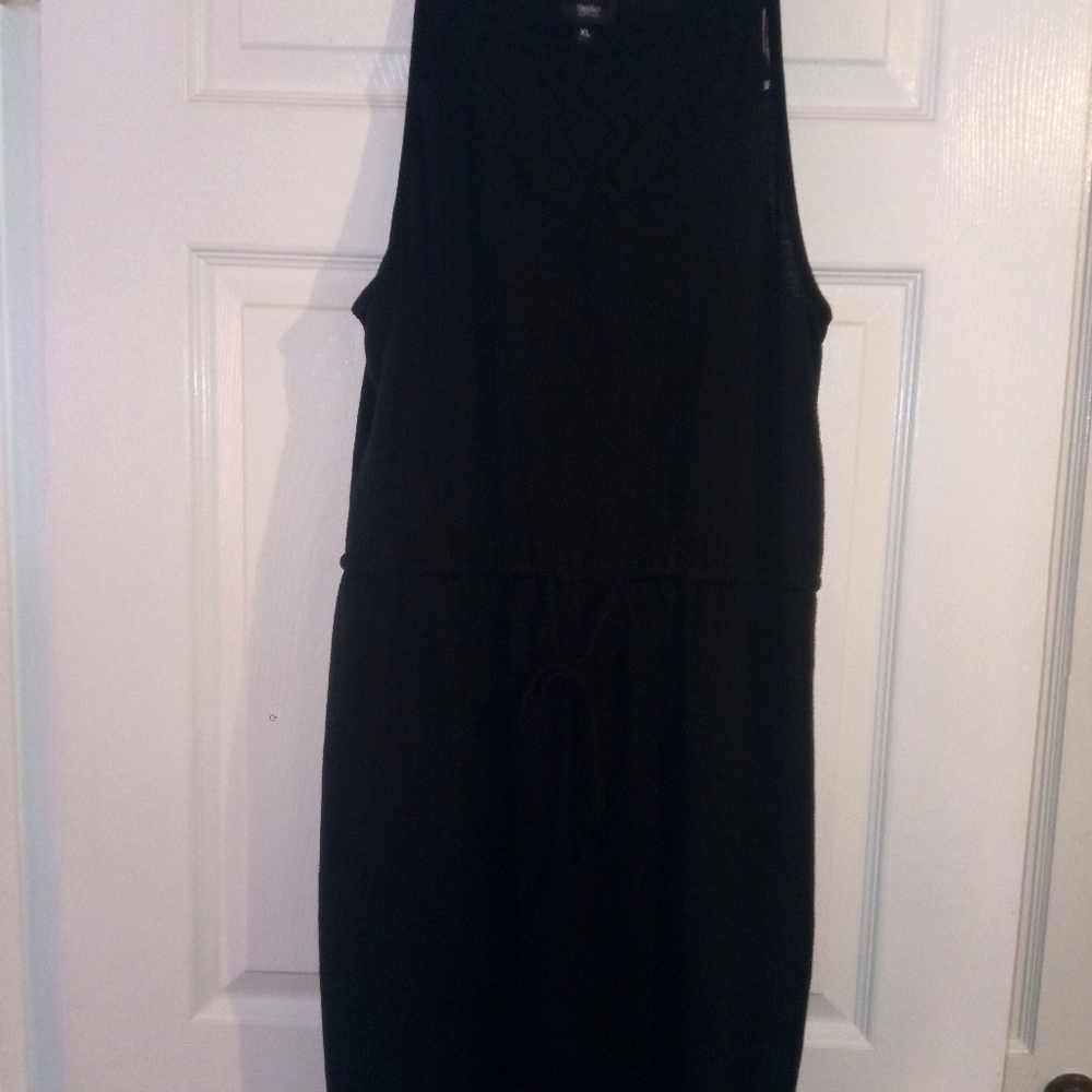 Sleeveless Black Dress